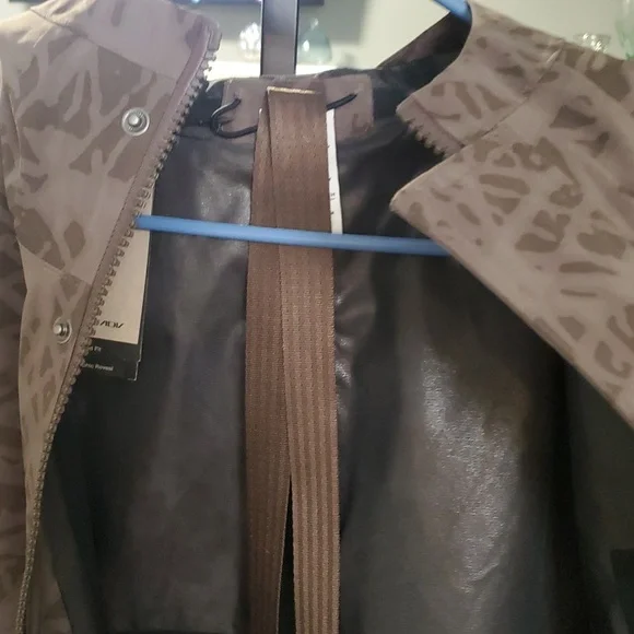 NWT NIKE TECH PACK - Picture 14 of 16